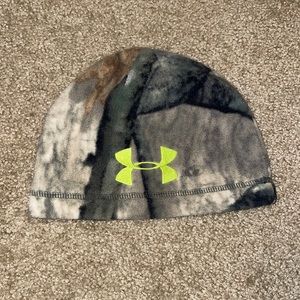 Under Armour camo beanie